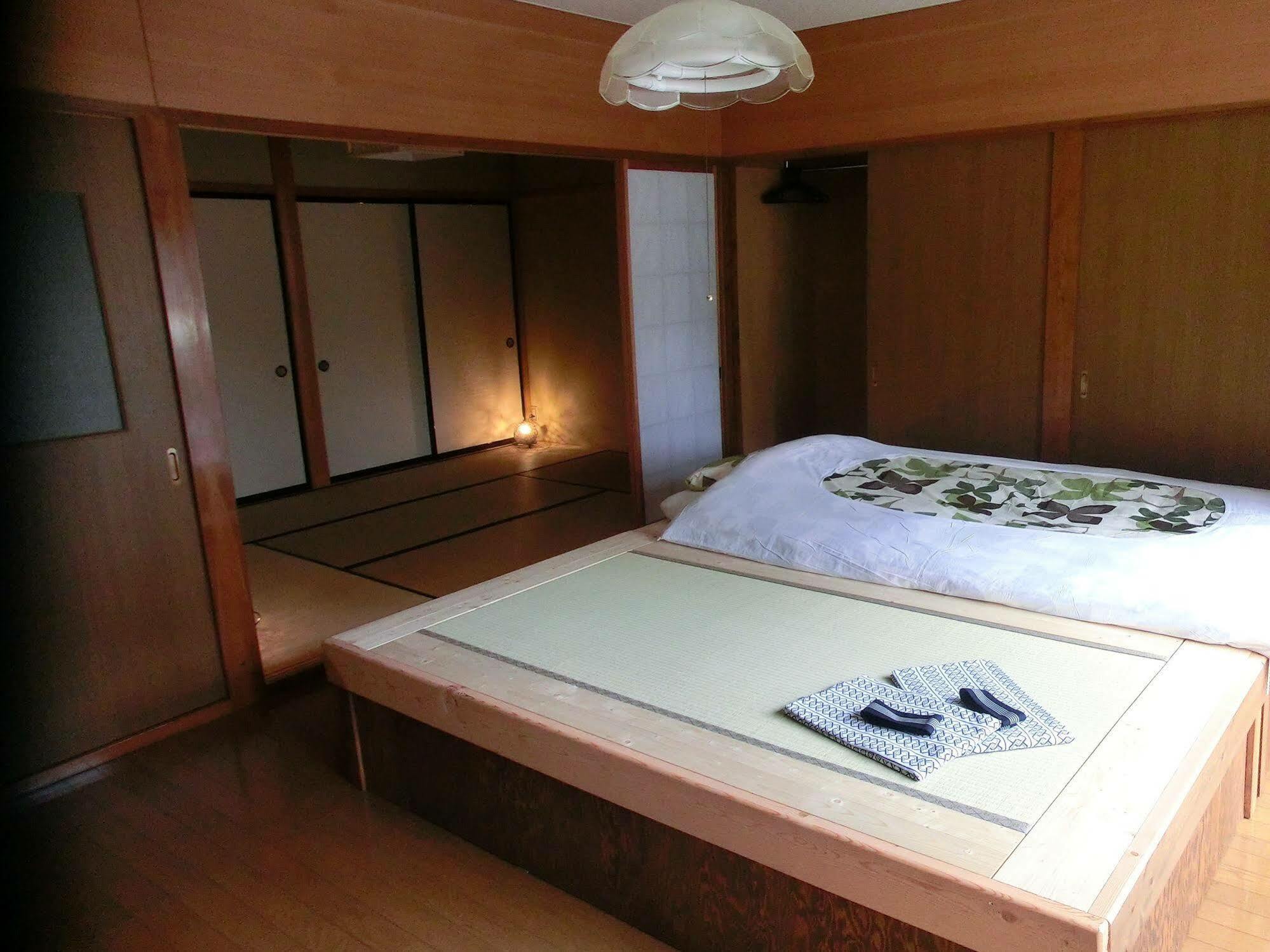 Takayama Ninja House Hotell Exteriör bild