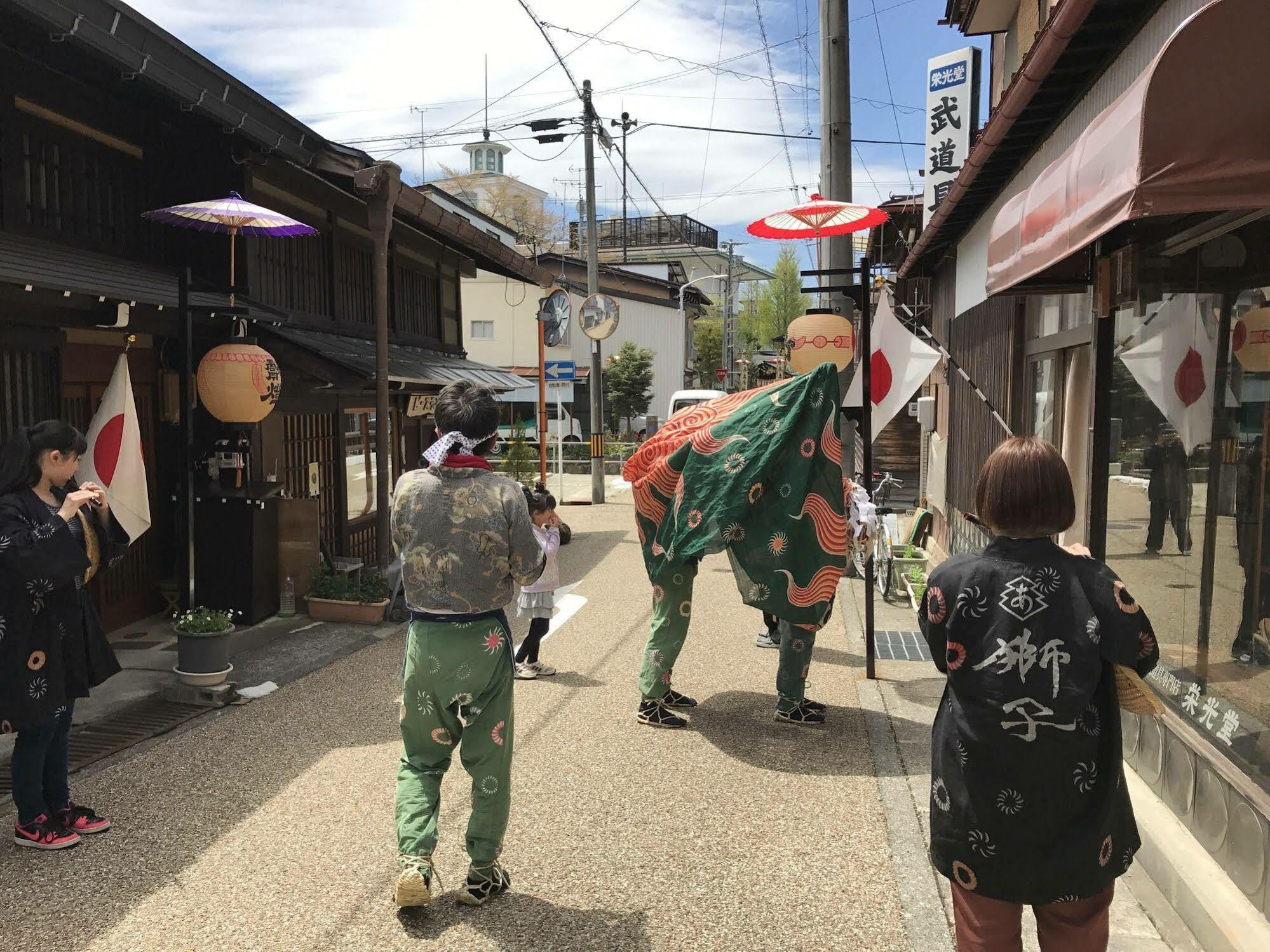 Takayama Ninja House Hotell Exteriör bild